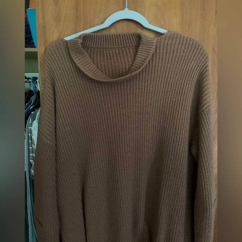 Moon&Madison Sweater - Picture 4 of 4